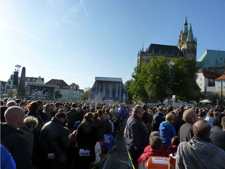 Naumburger pilgerten zum Heiligen Vater nach Erfurt (Foro: Karl-Franz Thiede)